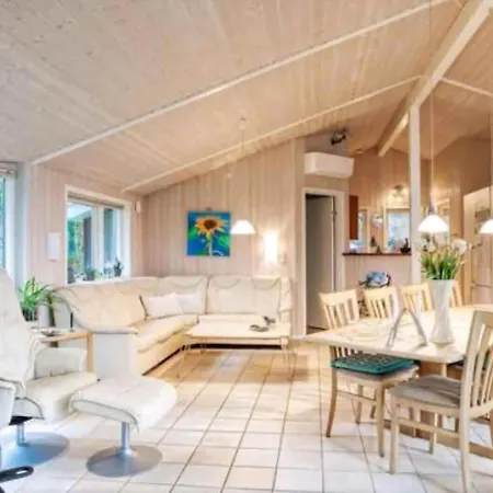 Summerhouse On The And With Ocean View * Yderby